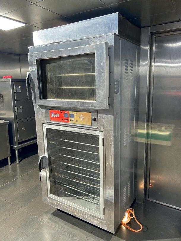 NU-VU SUB-123 electric commercial oven & proofer combo. Great condition, tested, working. Visible controls and display.