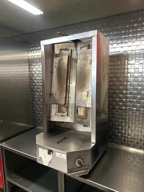 Optimal Automatics 3PG Autodoner vertical broiler, natural gas, 65 lb capacity. Tested, working, steel finish, excellent condition.