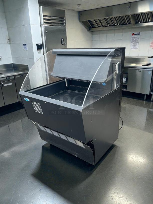 Federal Industries ELPRSS-3 refrigerated merchandiser, 35" low profile, self-serve, tested, great condition, black finish.