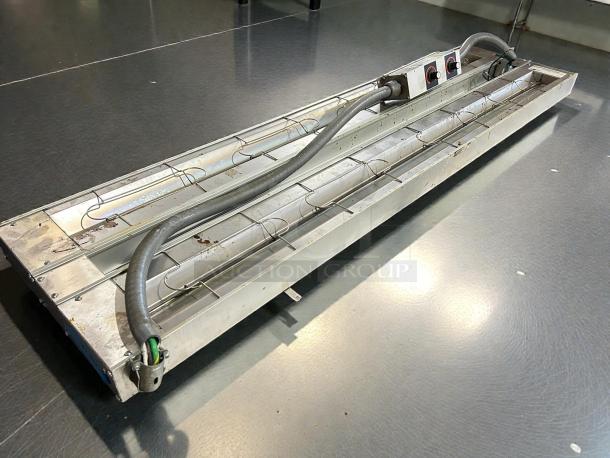 Hatco GRAH-60D6 60" infrared strip warmer, double rod with controller, tested and working, visible wear marks.