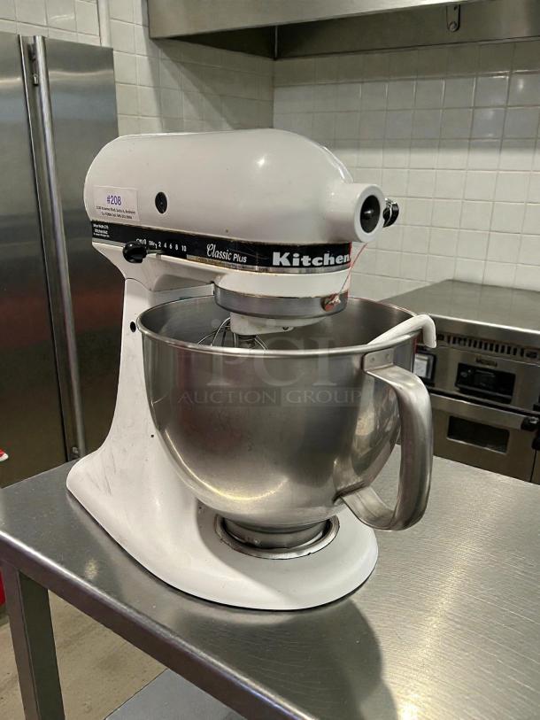 Kitchenaid K45SSWH Classic Series stand mixer, 4.5 quart, white, tilt-head, tested working, visible label #208.