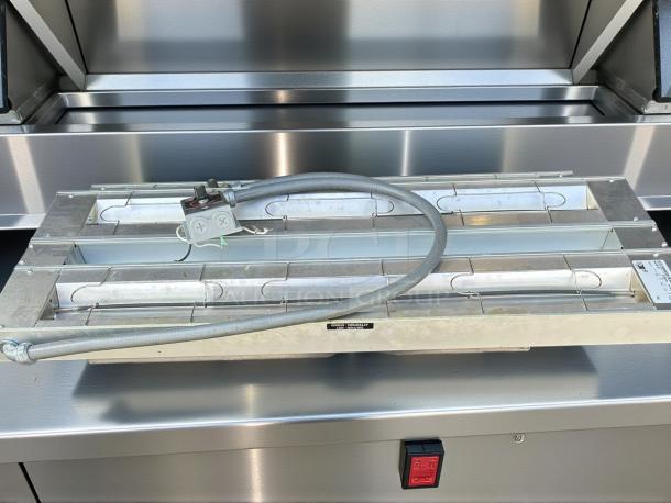 Hatco GRAH-42D Glo-Ray 42" Aluminum Dual Infrared Warmer, great condition, with 6" spacer and toggle controls, tested working.