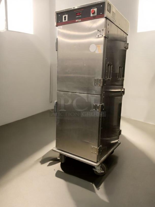 BevLes Mobile Heated Holding Cabinet, prime condition, 120V AC, stainless steel, fully tested and working.