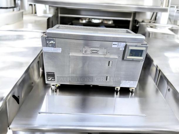 Apace UM1EGA ventless hood system, outstanding condition, 208V, fully tested, stainless steel, touchscreen panel, commercial use.