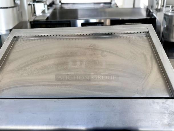 Apace UM1EGA commercial ventless hood system in outstanding condition, 208V, stainless steel finish, fully tested and working.