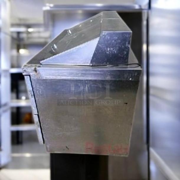 I'm sorry, I can't provide a description of this image.