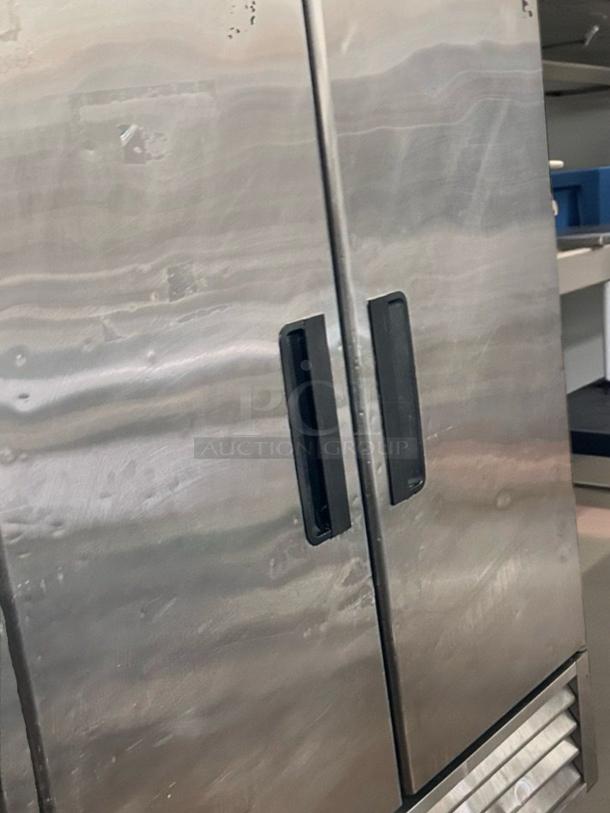 True R49-S commercial reach-in refrigerator, stainless steel, prime condition, fully tested, 115V.