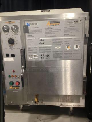 Exceptional AccuTemp Evolution Commercial Electric Steamer, 208–240V, fully tested and working, in excellent condition.