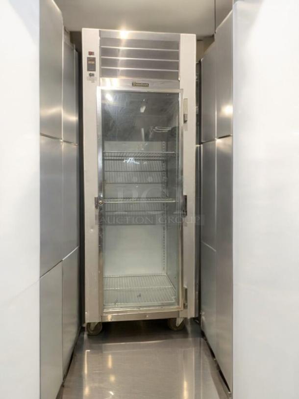 Traulsen G11010 single door commercial refrigerator, stainless steel, prime condition, fully tested, Fort Worth, TX, USA.