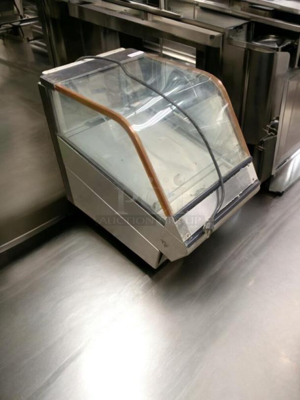 Cal-Mil Concepts 2017R refrigerated display case, great condition, commercial countertop, 120V, glass front, fully tested.