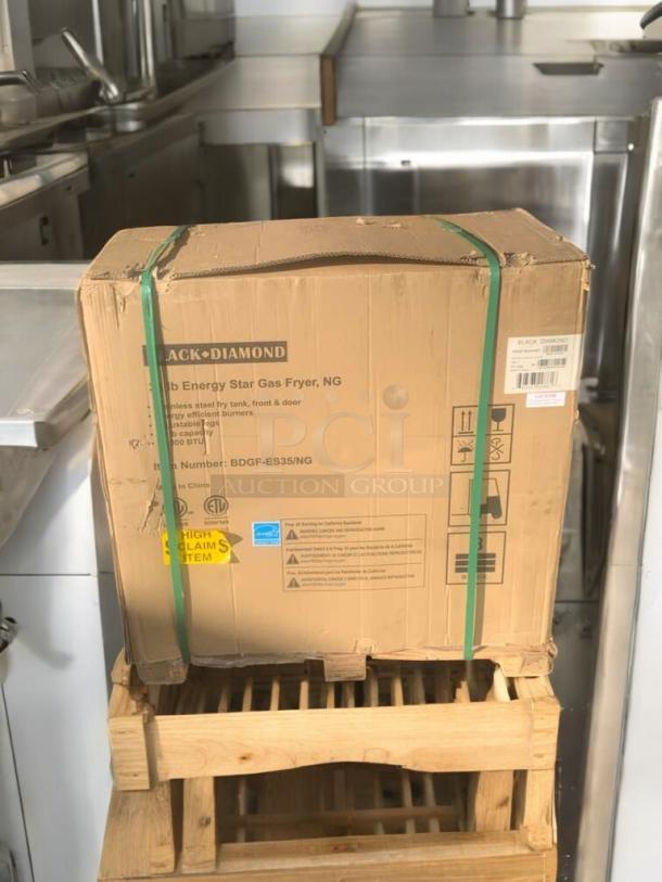 New Black Diamond BDGF-ES35/NG gas fryer in box; 35 lb capacity, Energy Star certified, mint condition with labels.