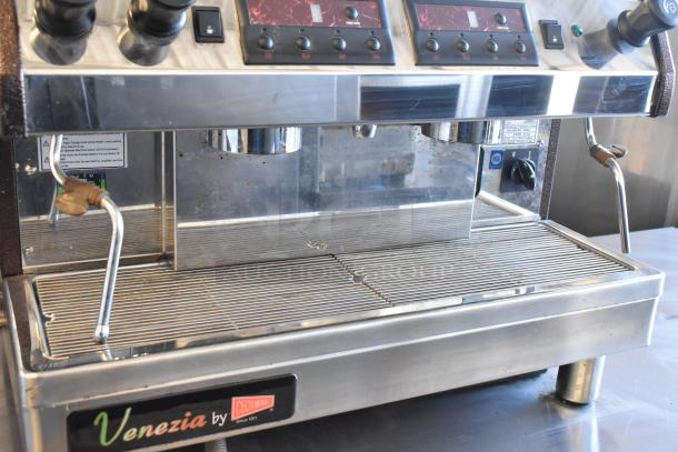 Cecilware ESP2 Venezia stainless steel 2-group espresso machine, 2 steam wands, 220-240V, countertop model.