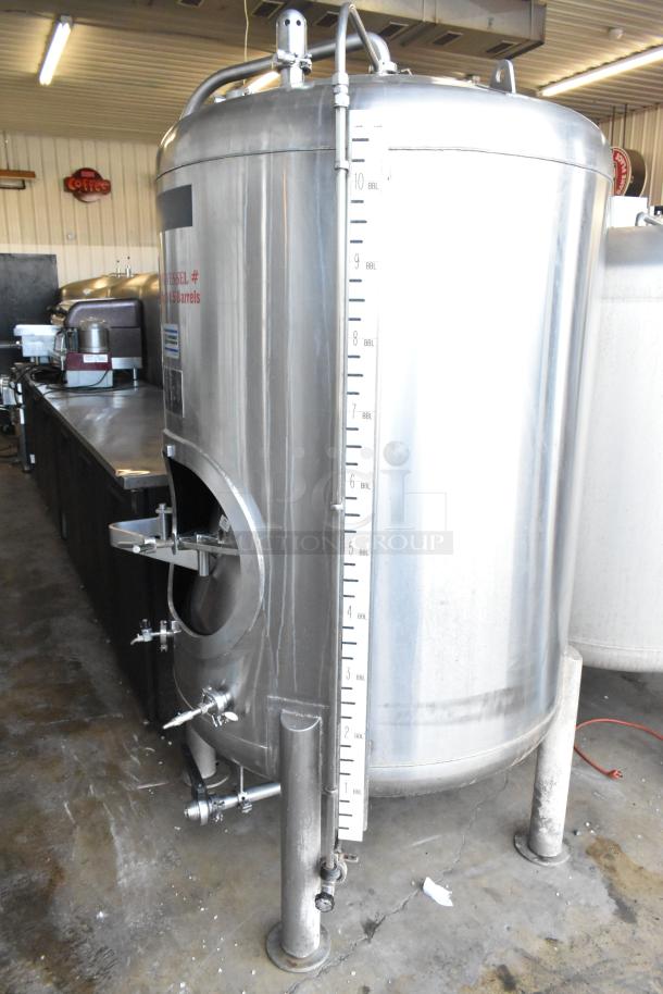 JV Northwest Stainless Steel 10 BBL/420 Gallon Beer Brewing Tank in good condition. Features marked volume gauge and bottom valves.