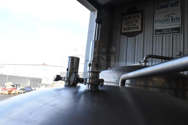 Stainless steel SV-2 beer tank, 8.75 BBL/367 gal. Commercial grade with fittings, in good condition.