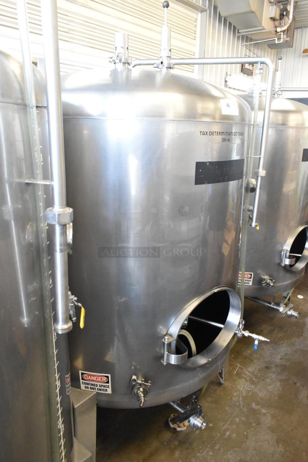 Stainless Steel 8.75 BBL Commercial Beer Tank, Model SV-2, features clear beer tax determination, excellent condition.