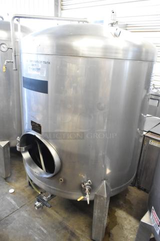 Stainless steel 8.75 BBL clear beer tank, commercial floor style, with spouts and pressure gauge, in good condition.