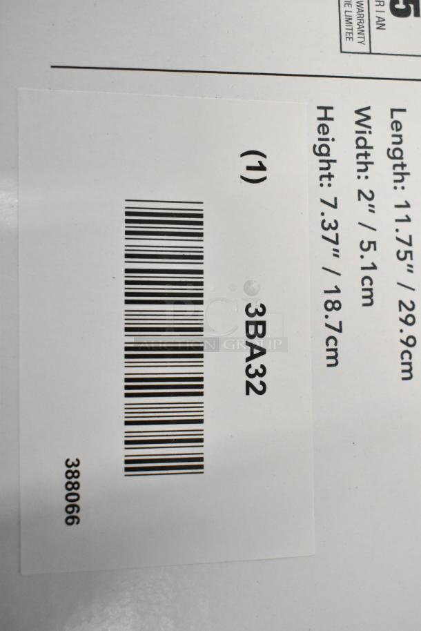 Box of 6 brand new scratch and dent exit signs. Dimensions: 11.75" x 2" x 7.37". Barcode and code 3BA32 visible.