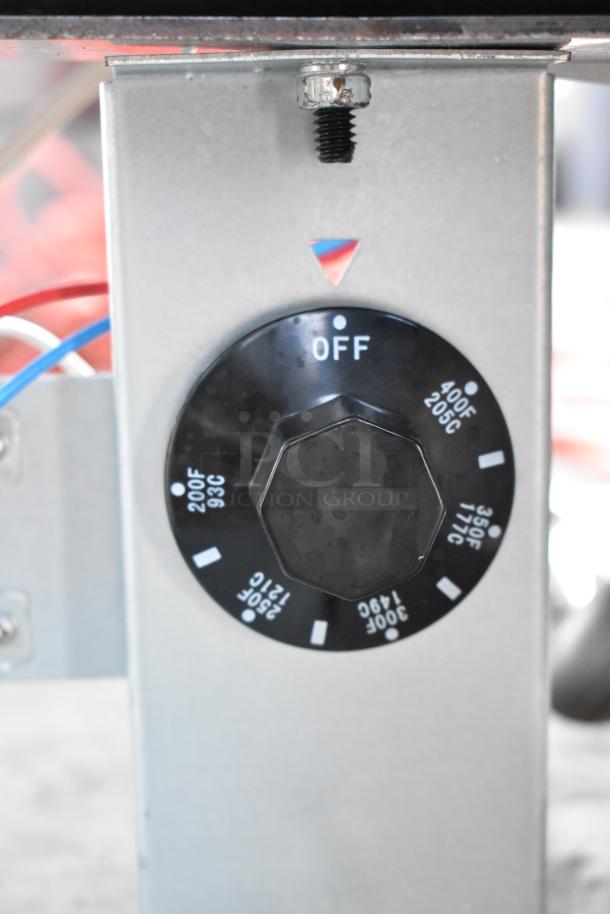 Avantco 177FFES50N fryer control knob, temperature settings 200-400°F visible, stainless steel panel; new condition.