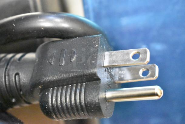 Close-up of the power plug for the Avantco 177PG400S Panini Grill, showing a standard three-prong design.