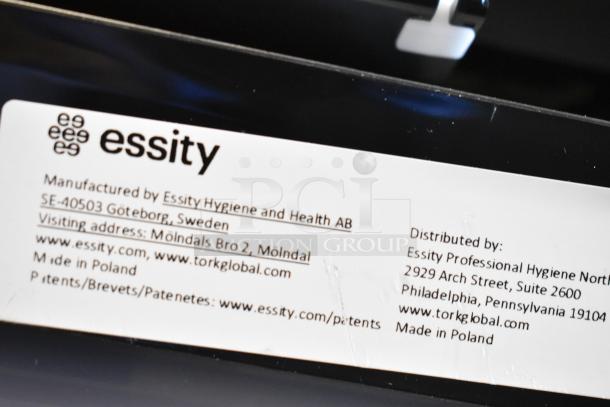 Label showing Essity Hygiene and Health AB details, manufactured in Poland, with website and patent information.