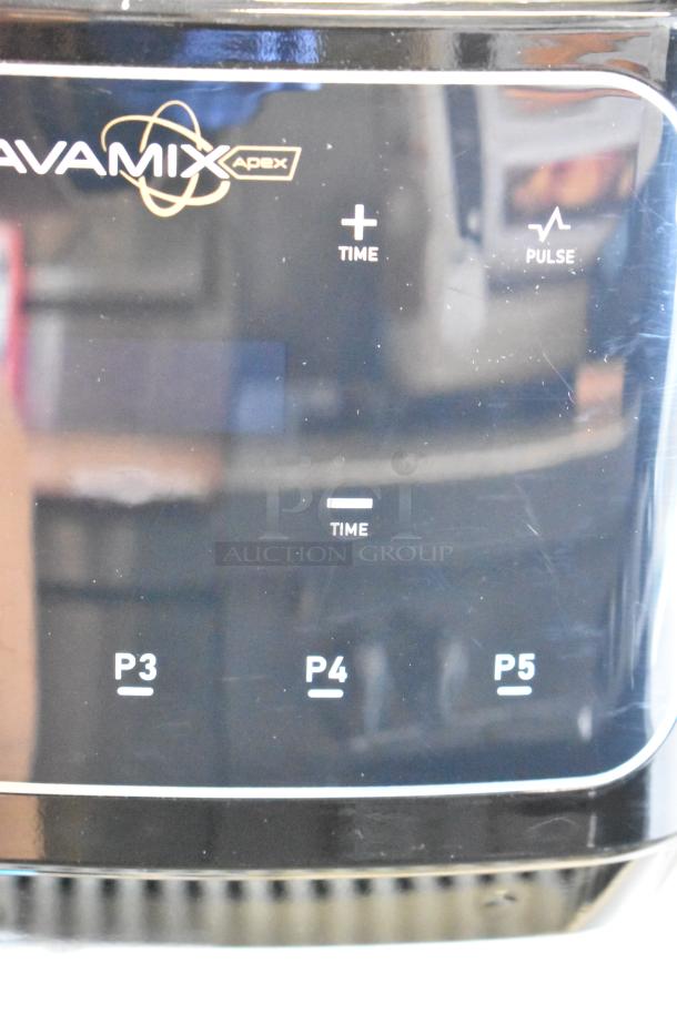 BRAND NEW AvaMix 928HBX1000 48 oz. commercial blender, touchpad controls, sound enclosure, 3 1/2 hp motor, scratch and dent.