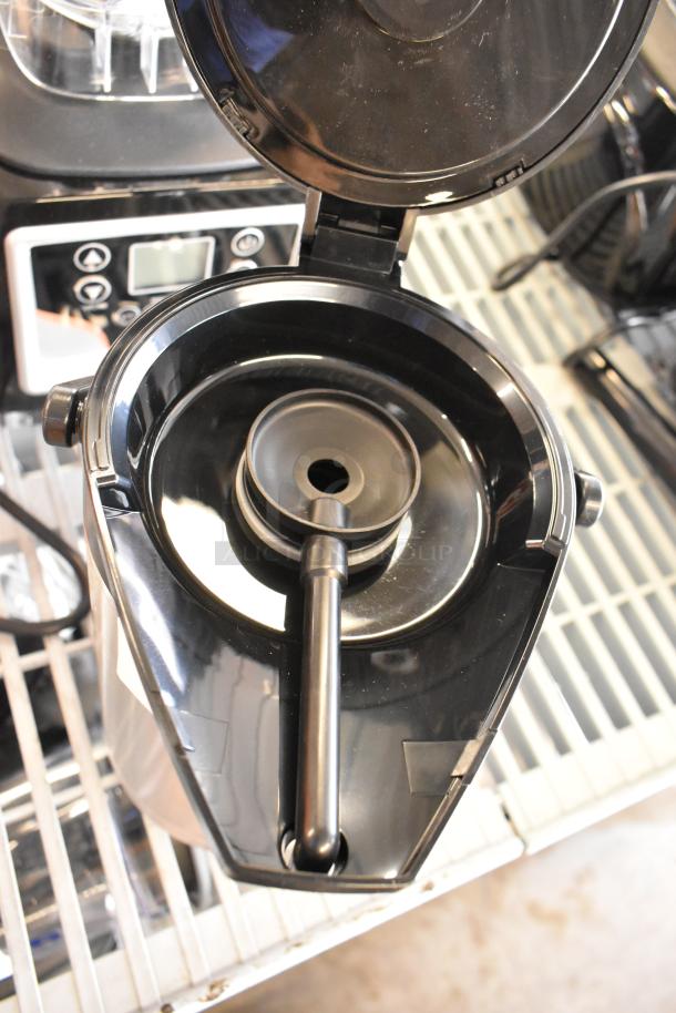 Brand new Bunn 32125.0000 2.5L stainless steel airpot, slight scratches, model HP232125, open lid view.