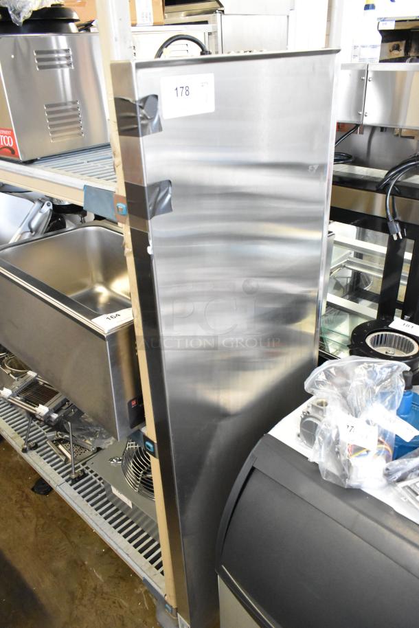 Brand new 2024 ServIt 423HSW2060 60" stainless steel heated shelf warmer. Scratch and dent, 120V, 1 phase.