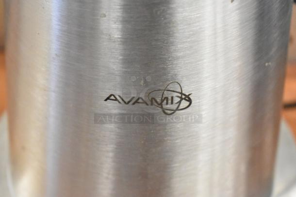 AvaMix 928CJ1400 electric citrus juicer base, stainless steel, 120V, new scratch and dent, visible AvaMix logo.