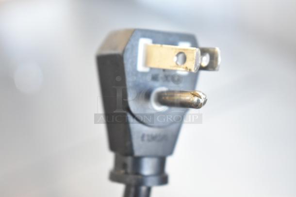 Close-up of the power plug for the 2016 True GDM-12-LD cooler, 115 volts, 1 phase.