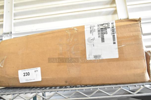 Cardboard box containing Cambro CLSRB5152 clear dome lids for SRB5 bowls, labeled with shipping details. Box shows minor wear.