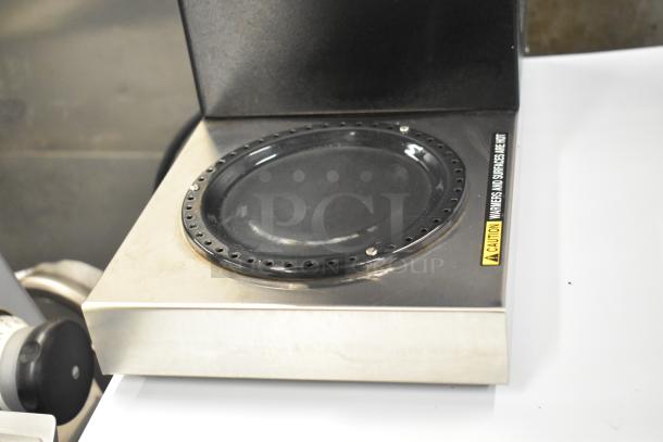 BRAND NEW SCRATCH AND DENT! 2025 Bunn 33200.0015 VPR 12 Cup Pourover Coffee Brewer, Stainless Steel, 1 Upper & 1 Lower Warmer.