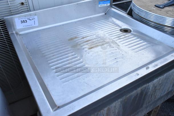 BK Resources BKUBD-24-21S stainless steel drain board, features ribbed surface and drainage hole. Visible wear, ID tag present.