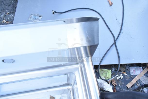 Brand new Steelton 522CS12424 stainless steel single bay sink with scratch and dent, no legs included.