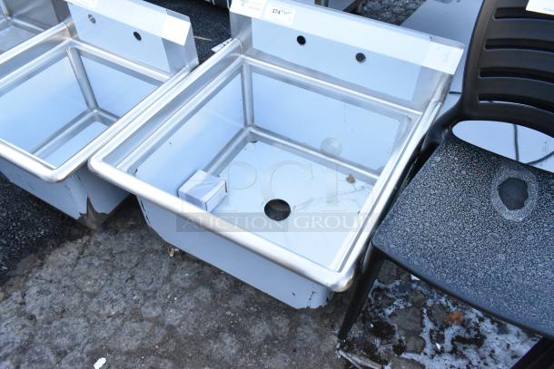 Brand new Steelton 522CS12424 stainless steel single bay sink, scratch and dent, no legs included.