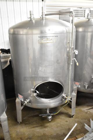 Stainless steel 8.75 BBL / 367 gallon beer tax determination tank, commercial floor style, clear beer tank, excellent condition.
