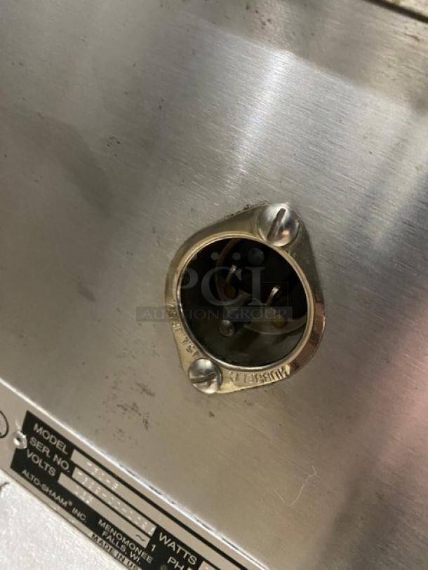 Alto-Shaam Halo Heat Series 750S low temp holding cabinet, stainless steel, Model 750-S SN: 7699-00-1096, 125V, on casters.