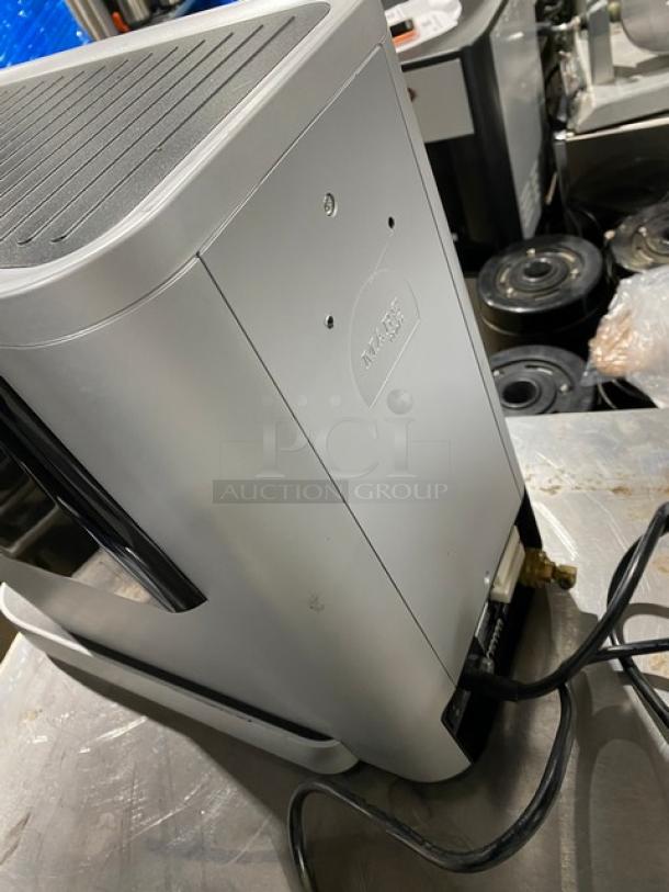 Mars Drinks 2016 Flavia Creation Series commercial coffee machine, compact, silver, electric-powered; slight wear visible.