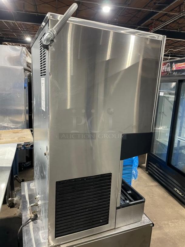Hoshizaki DCM-500BAF stainless steel ice maker/water dispenser, model DCM500BAF, with drip tray, air-cooled, electric, used.