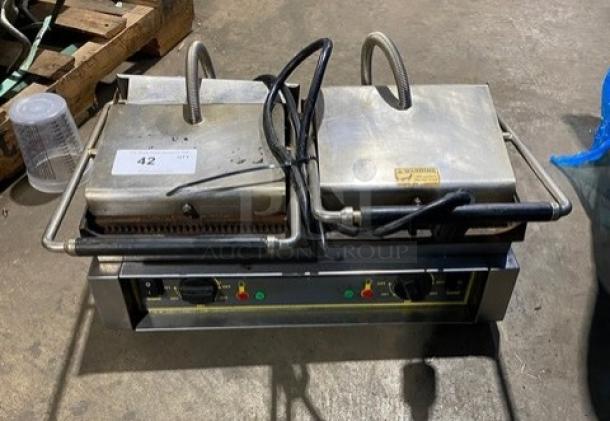 Equipex Sodir Series commercial stainless steel electric dual sandwich/panini press grill, Model MAJESTIC, grooved plates.