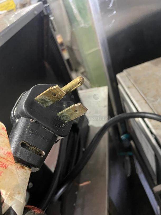 Amana 2014 late model RC30S2 commercial stainless steel microwave, electric powered, programmable touchpad, heavy duty.