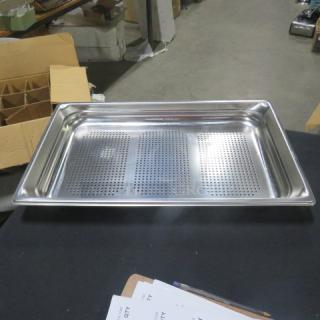 Vollrath Full Size 2.5" Deep Perforated Super Pan, Model 90053, in new condition. Durable stainless steel.