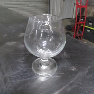 Brandy glass with a wide bowl and short stem; clear glass in excellent condition. No visible labels. Model: 10XBID.