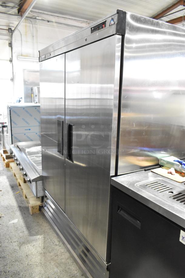 Everest EBR2 Stainless Steel 2 Door Reach-In Cooler, commercial grade, 115V, 1 Phase, excellent condition.