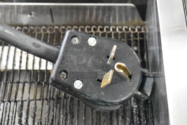 Ovention S1200 stainless steel commercial countertop electric conveyor pizza oven plug, 208/240V, 3 phase.