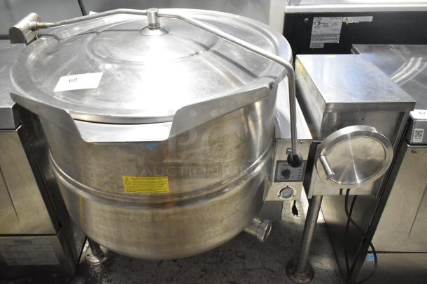 Cleveland KGL-40-T 40 Gallon Stainless Steel Steam Kettle, natural gas, 140,000 BTU, floor style, commercial use.