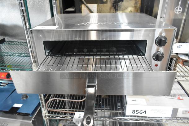 Brand new Avantco 177CPO16TS stainless steel pizza oven. Features adjustable thermostatic control. 120 Volts, 1 Phase.