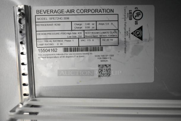 Beverage Air SPE72HC-30M label; details refrigerant R290, electrical ratings, and scanning QR code for manual.