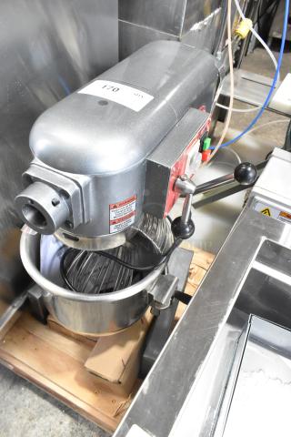 BRAND NEW SCRATCH AND DENT! Avantco MX10H Metal Commercial Countertop 10 Quart Planetary Stand Mixer w/ Metal Mixing Bowl, Bowl Guard, and Whisk Attachment. 115 Volts, 1 Phase. - Item #1225826