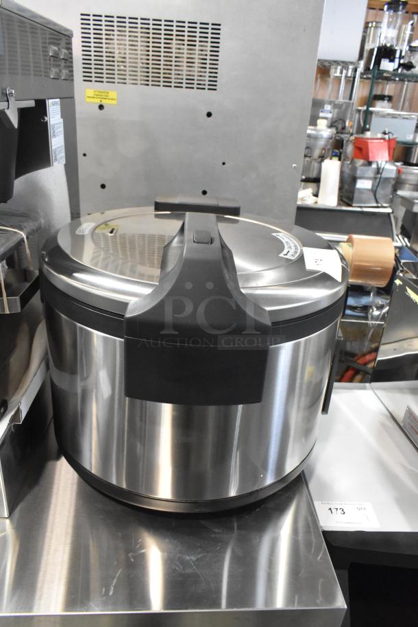 Brand new Avantco 177RCSB90 90 Cup stainless steel digital rice cooker with hinged lid, slight scratch and dent, 240V, 1 phase.