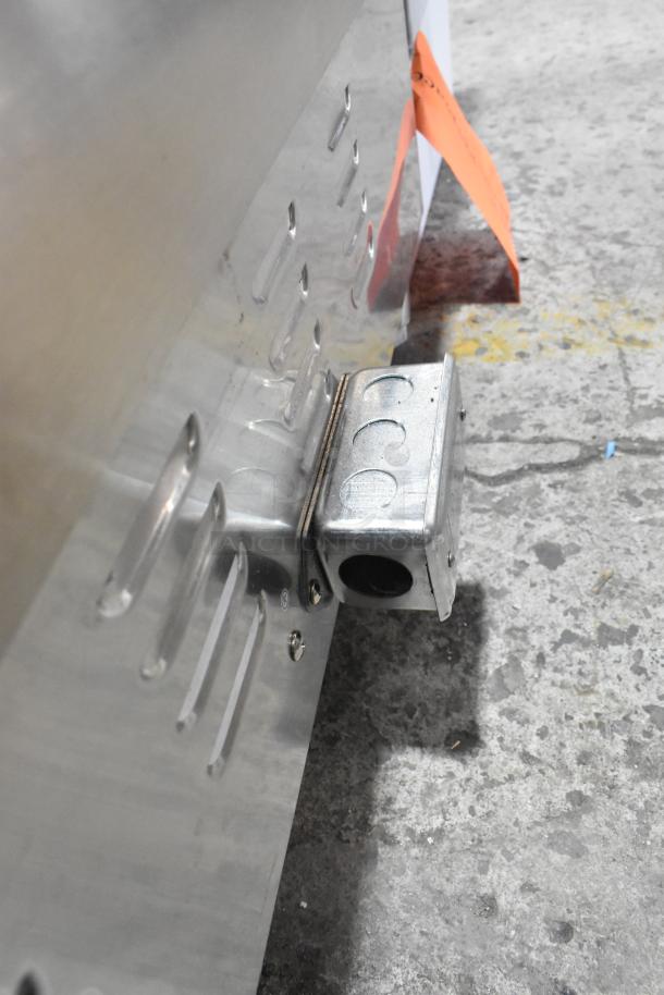 Avantco 177EG60C stainless steel commercial electric griddle, 208V, 3 phase, near perfect condition, with vented side panel.